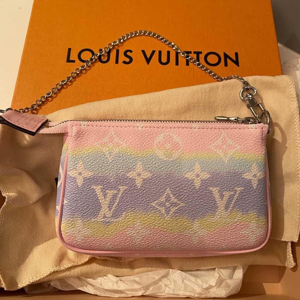 Louis Vuitton Escale Pastel Pochette